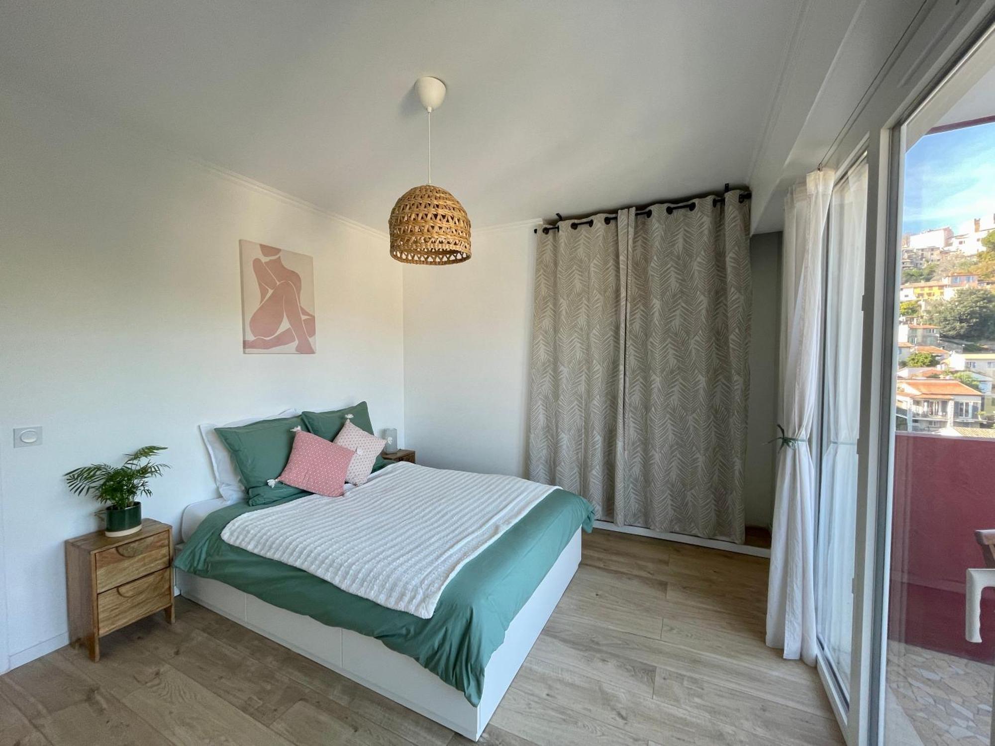 Bright Appartment With View Кань-сюр-Мер Экстерьер фото